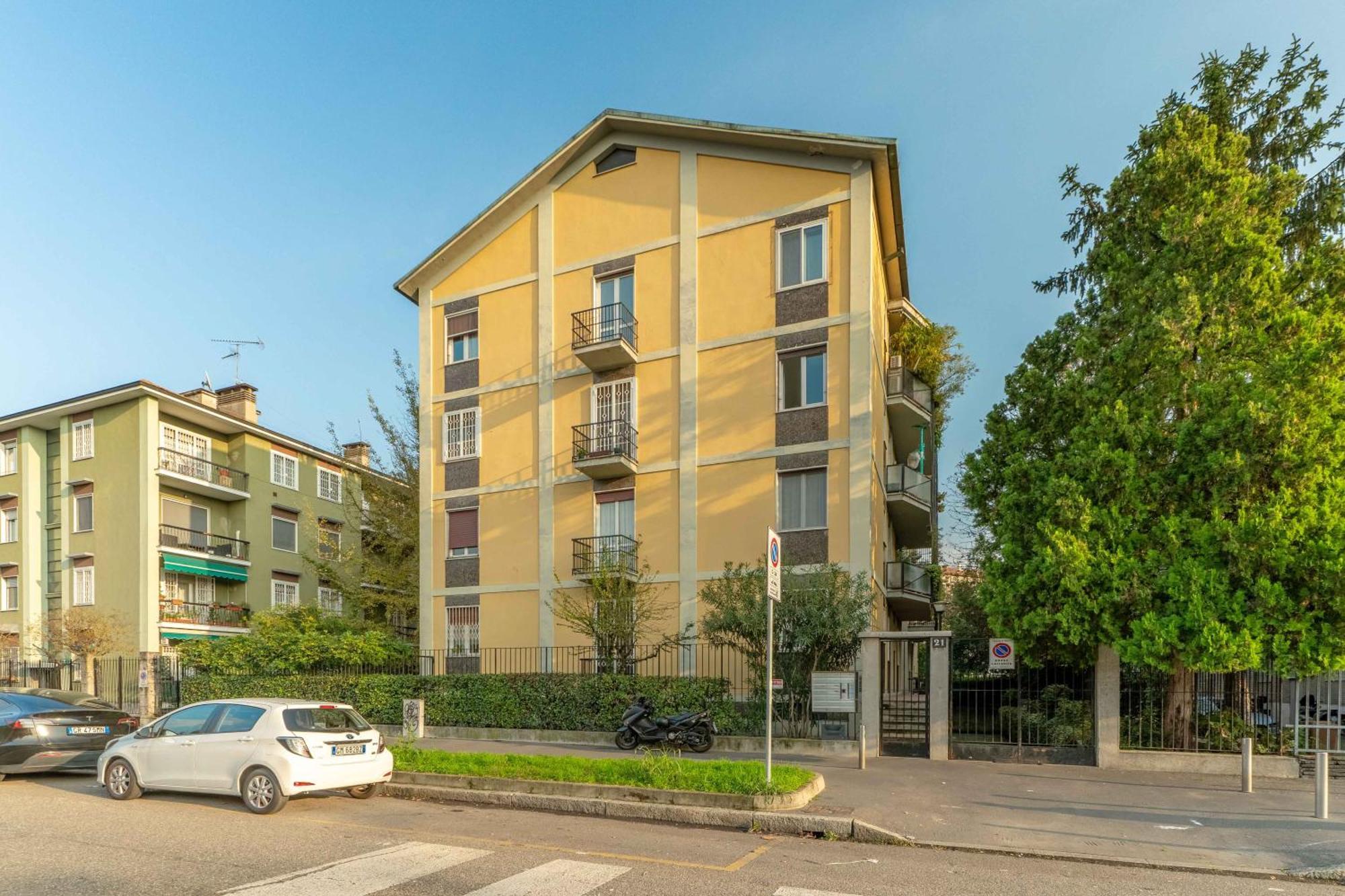 Gavirate House M1-M5 Lotto San Siro Wi-Fi Super Veloce Apartment Milan Exterior photo